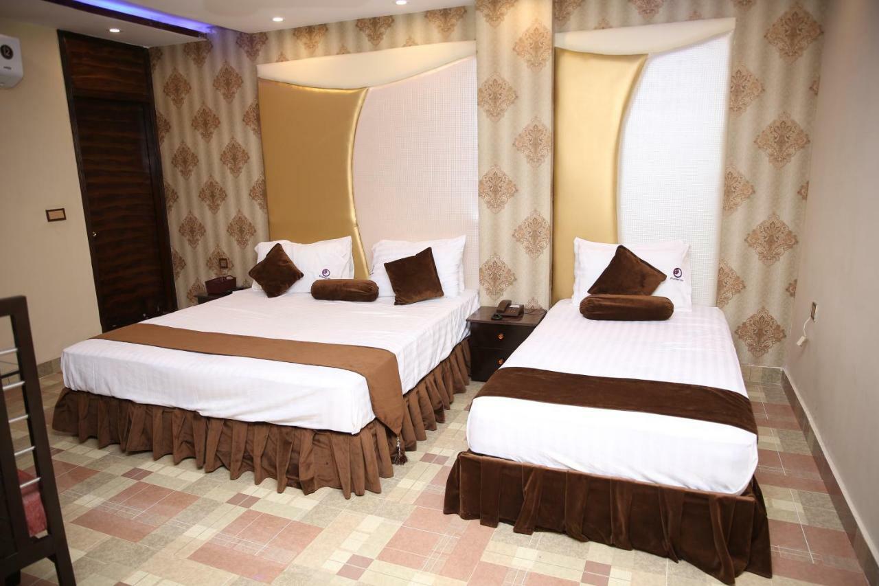 Premier Inn Gulberg Lahore Exterior foto